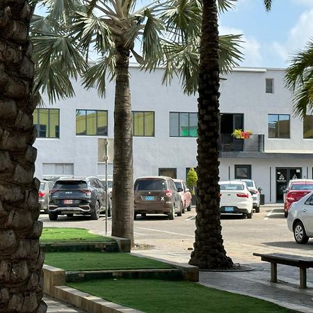 Central Boutique Hotel Oranjestad Esterno foto