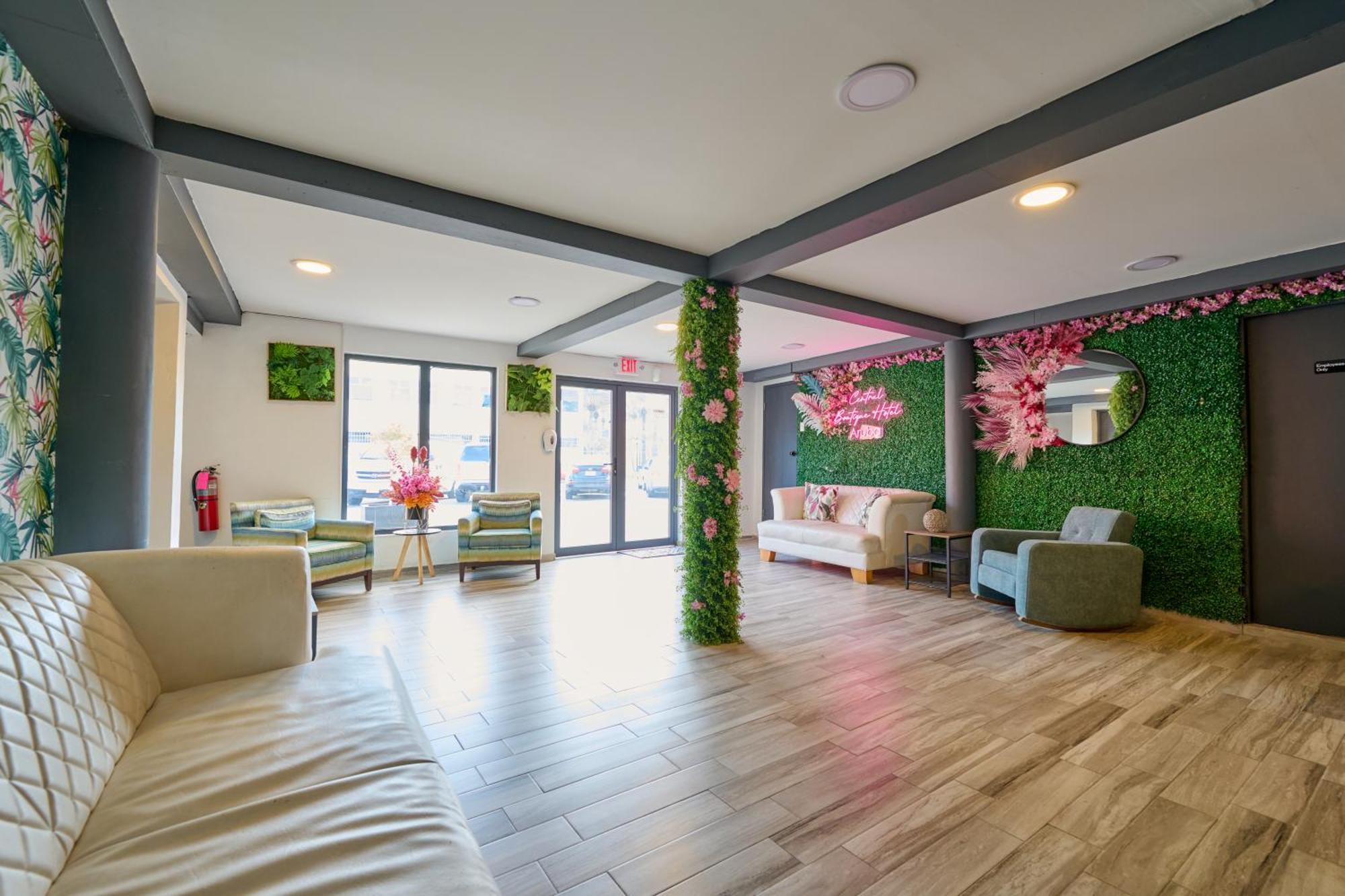 Central Boutique Hotel Oranjestad Esterno foto